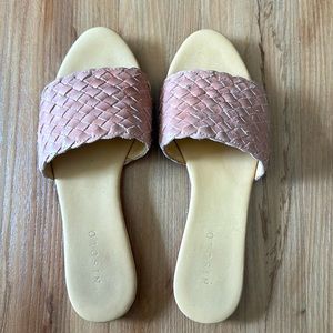 Nisolo Isla Woven slide in desert rose